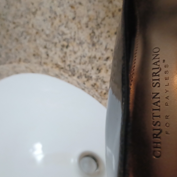 Shoes - Picture 3 of 4